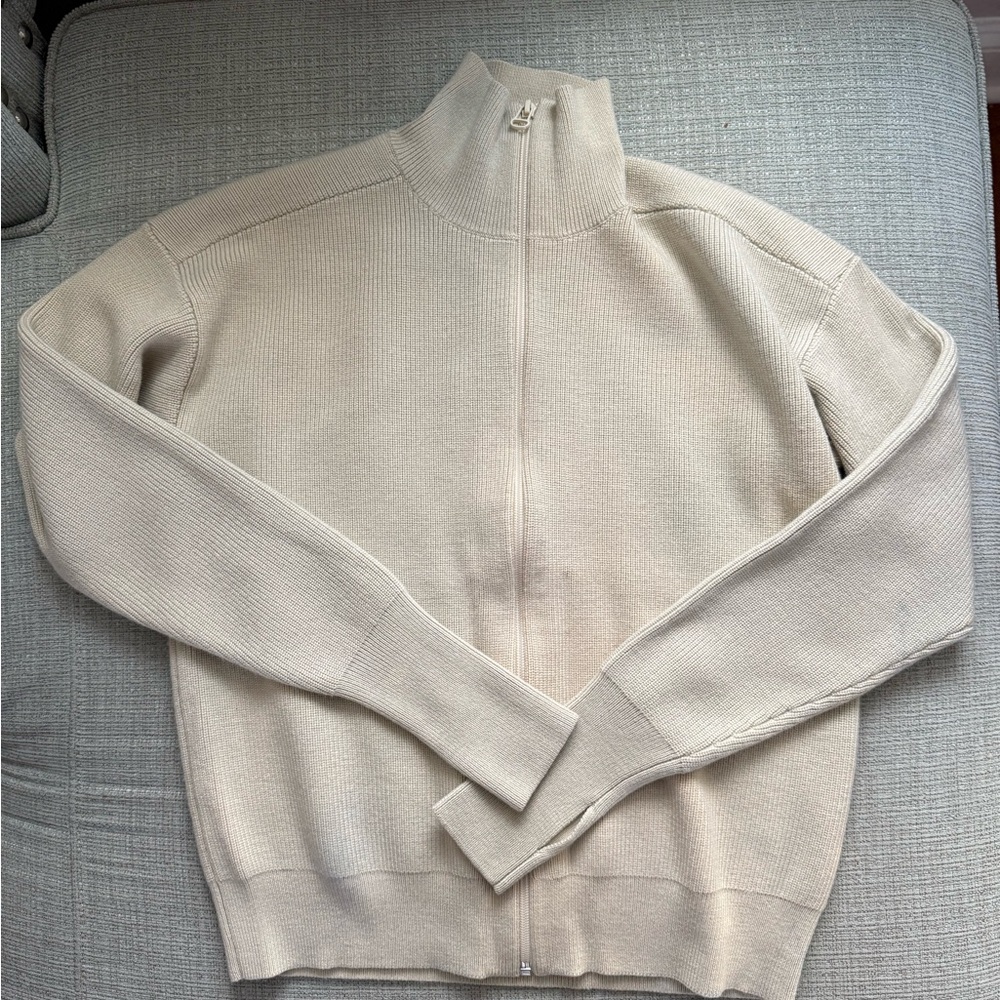 Uniqlo Light Beige Knit Zip-up